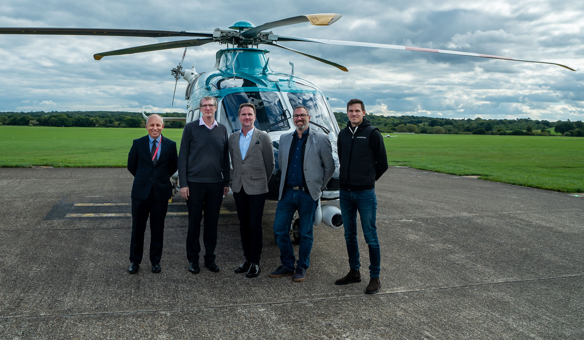 Dr Duncan Bootland Medical Director KSS, Leigh Curtis MBE, Executive Director of Service Delivery KSS, Magnus Hallberg von Geijer, Senior Business Developer Everdrone AB, Daniel Blecher, Head of Customer Operations Everdrone, Mats Sällström, CEO Everdrone.